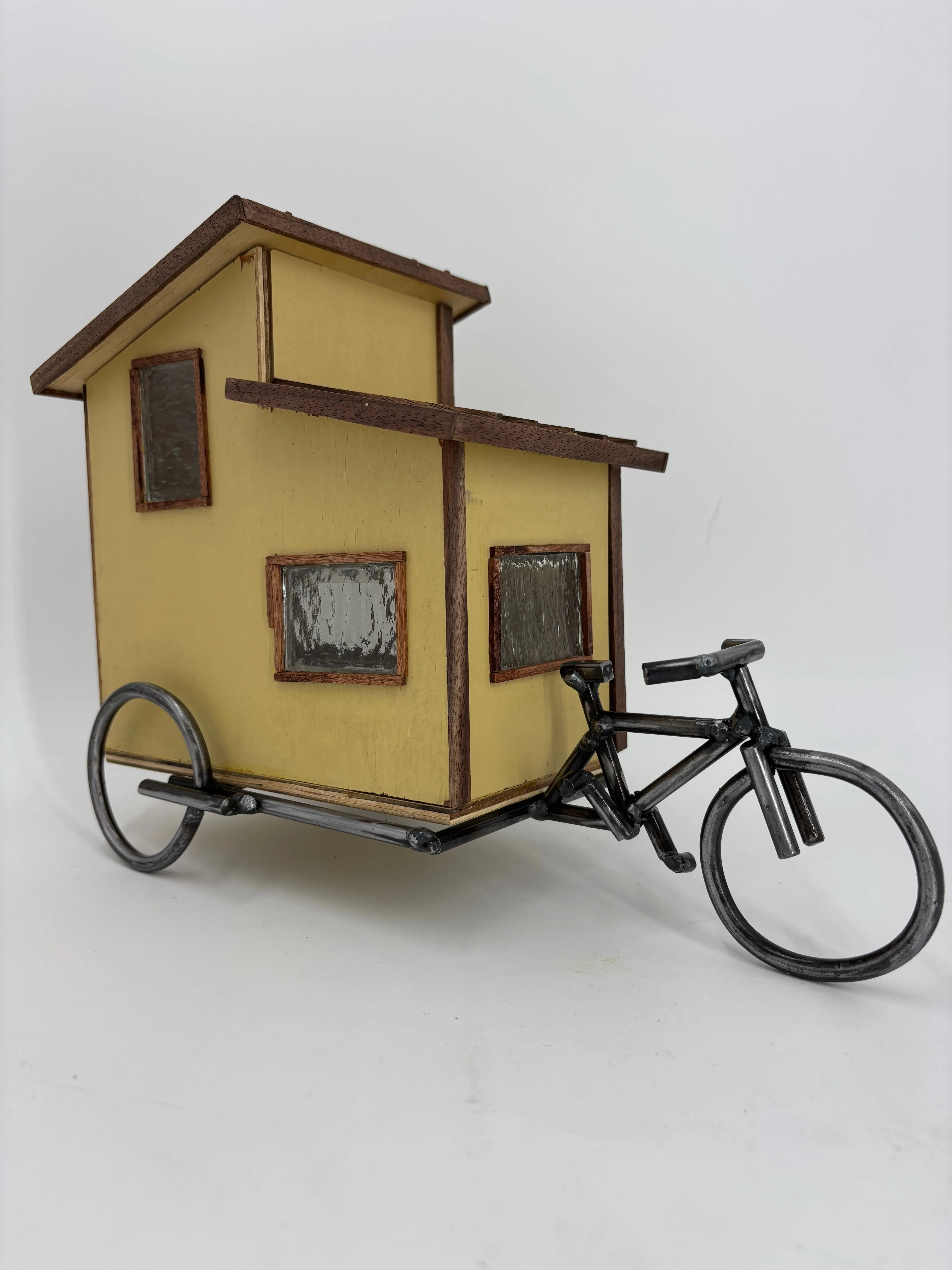 Right profile of wagon